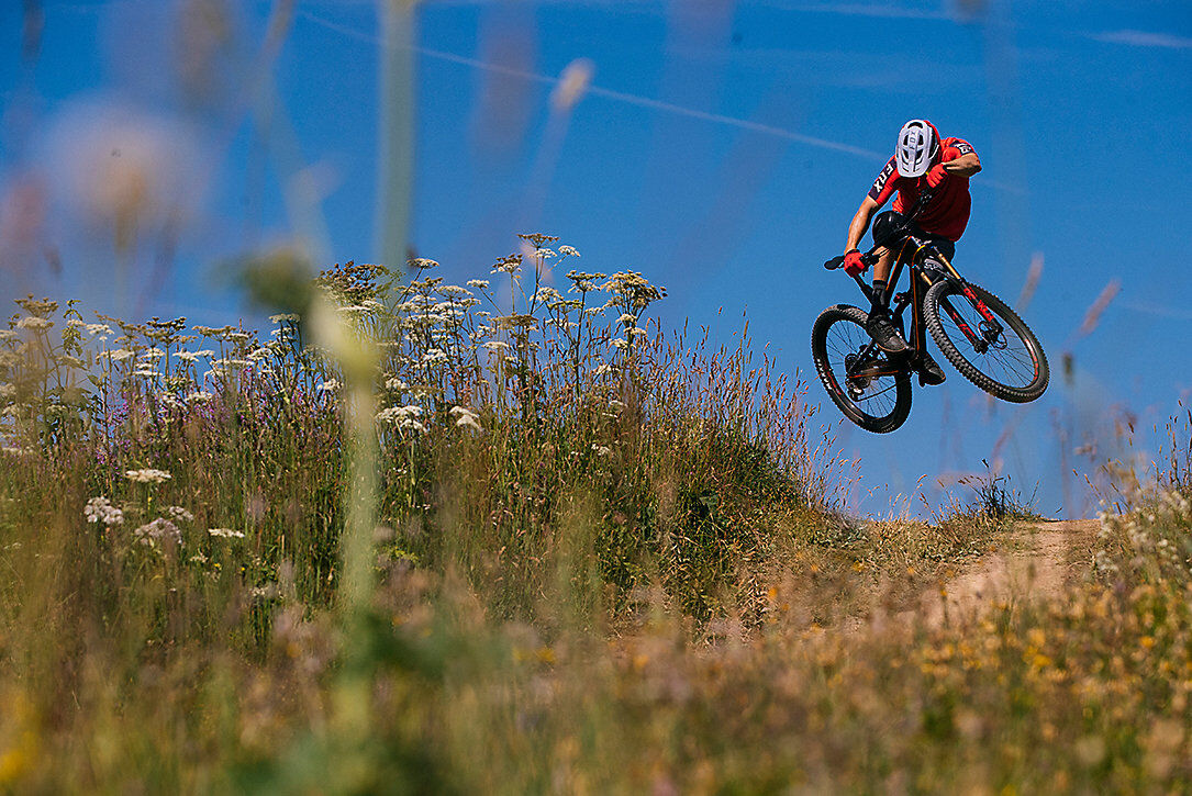 Summer How To: 5 Hot Weather Mountain Biking Tips